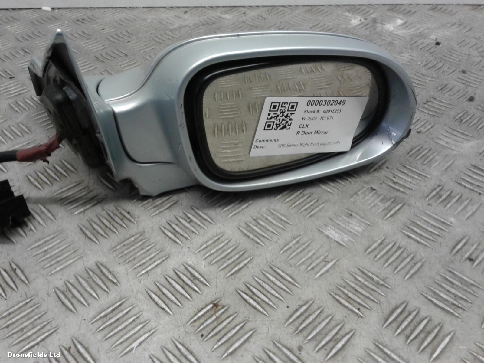 View Auto part R Door Mirror Mercedes Clk 2005
