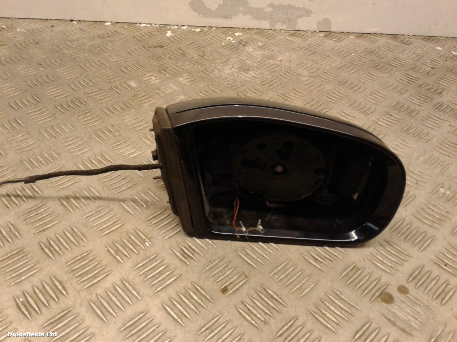View Auto part R Door Mirror Mercedes C Class 2003