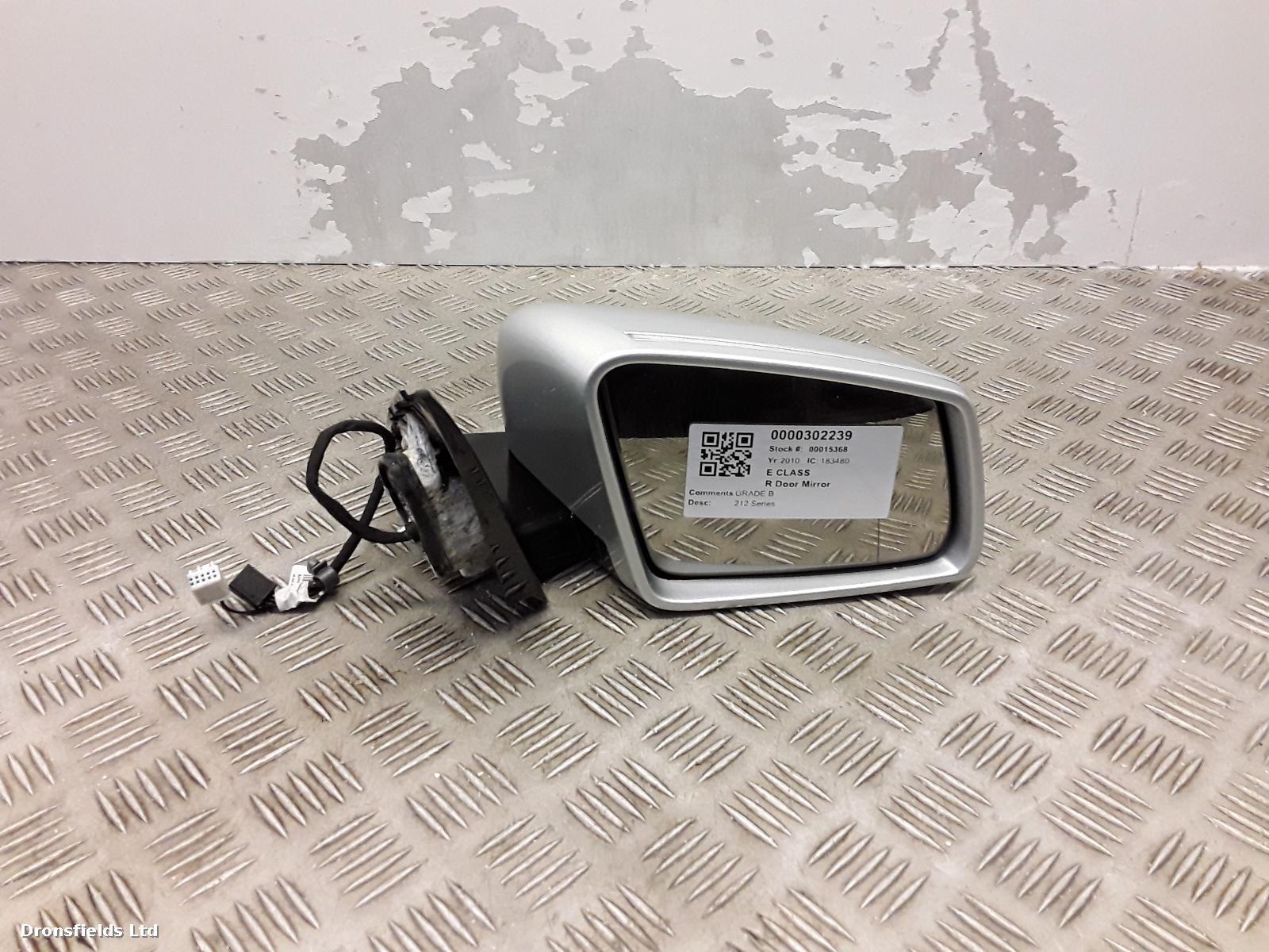 View Auto part R Door Mirror Mercedes E Class 2010
