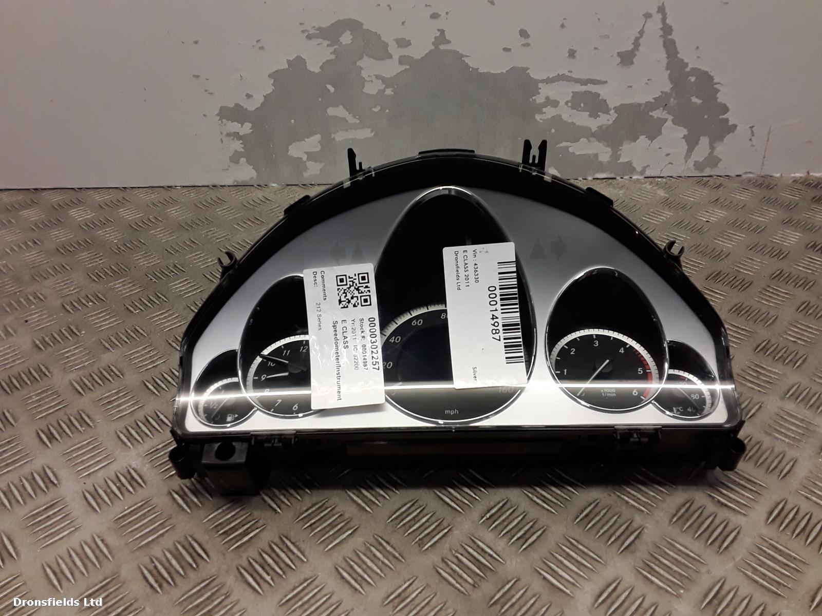 View Auto part Speedometer Mercedes E Class 2011