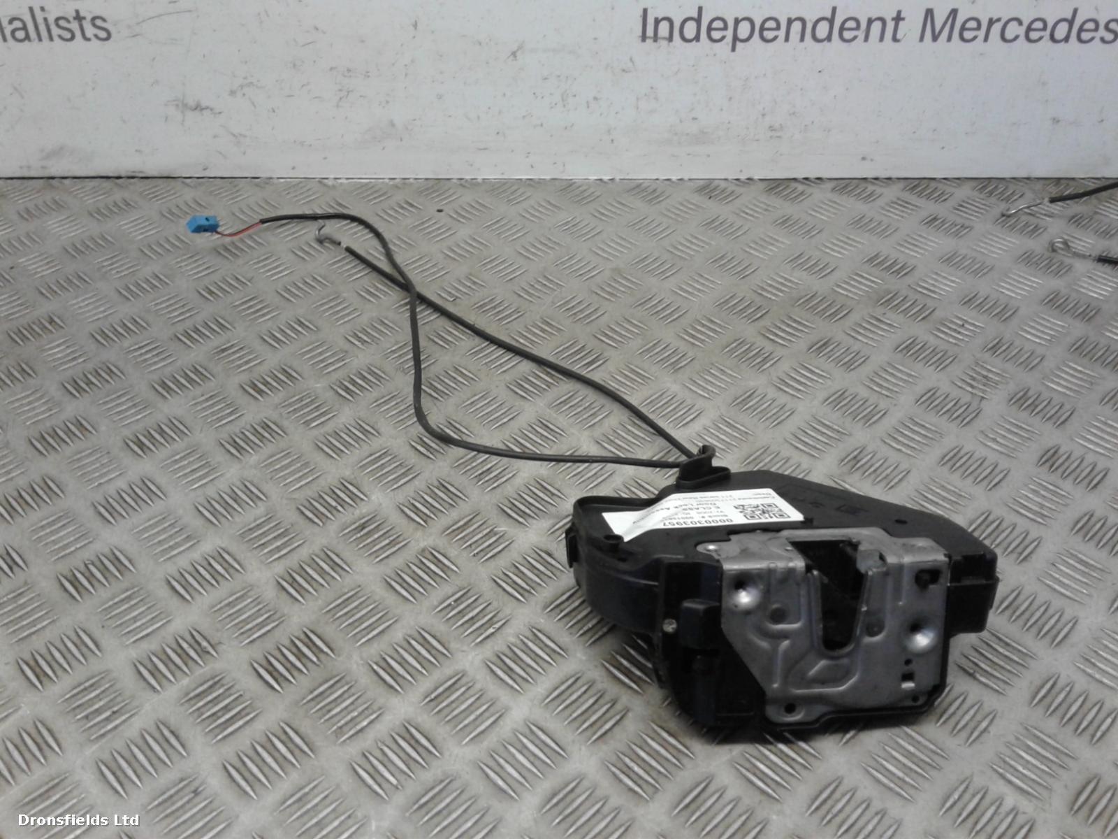 View Auto part Door Lock Assembly Mercedes E Class 2008