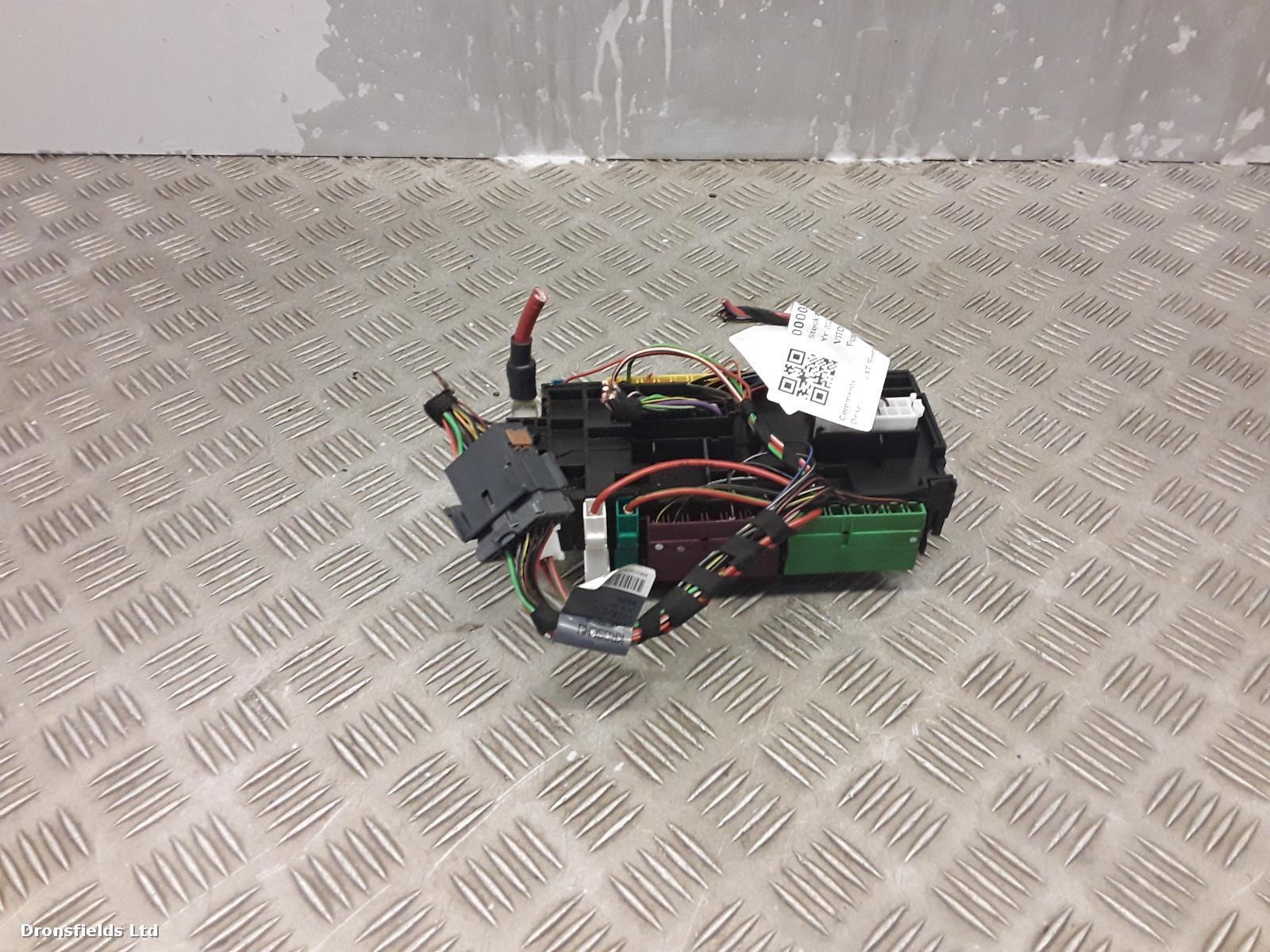 View Auto part Fuse Box Mercedes Vito 2021
