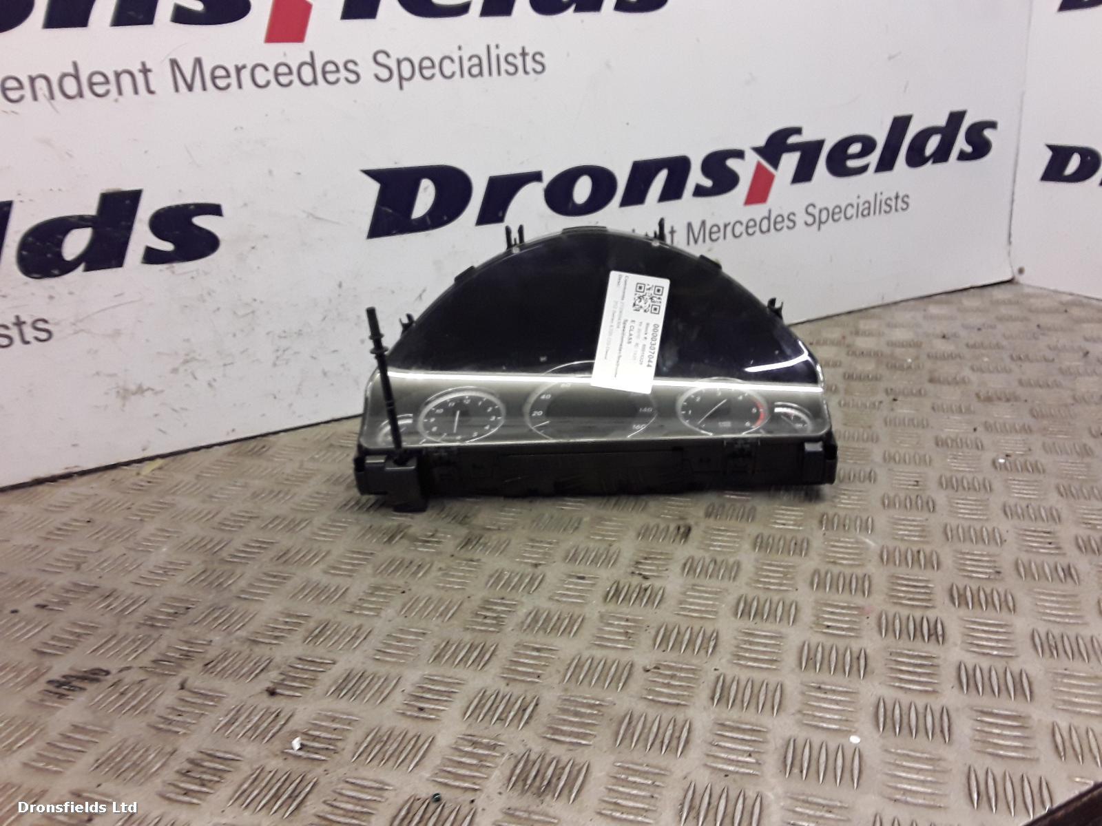 View Auto part Speedometer Mercedes E Class 2010