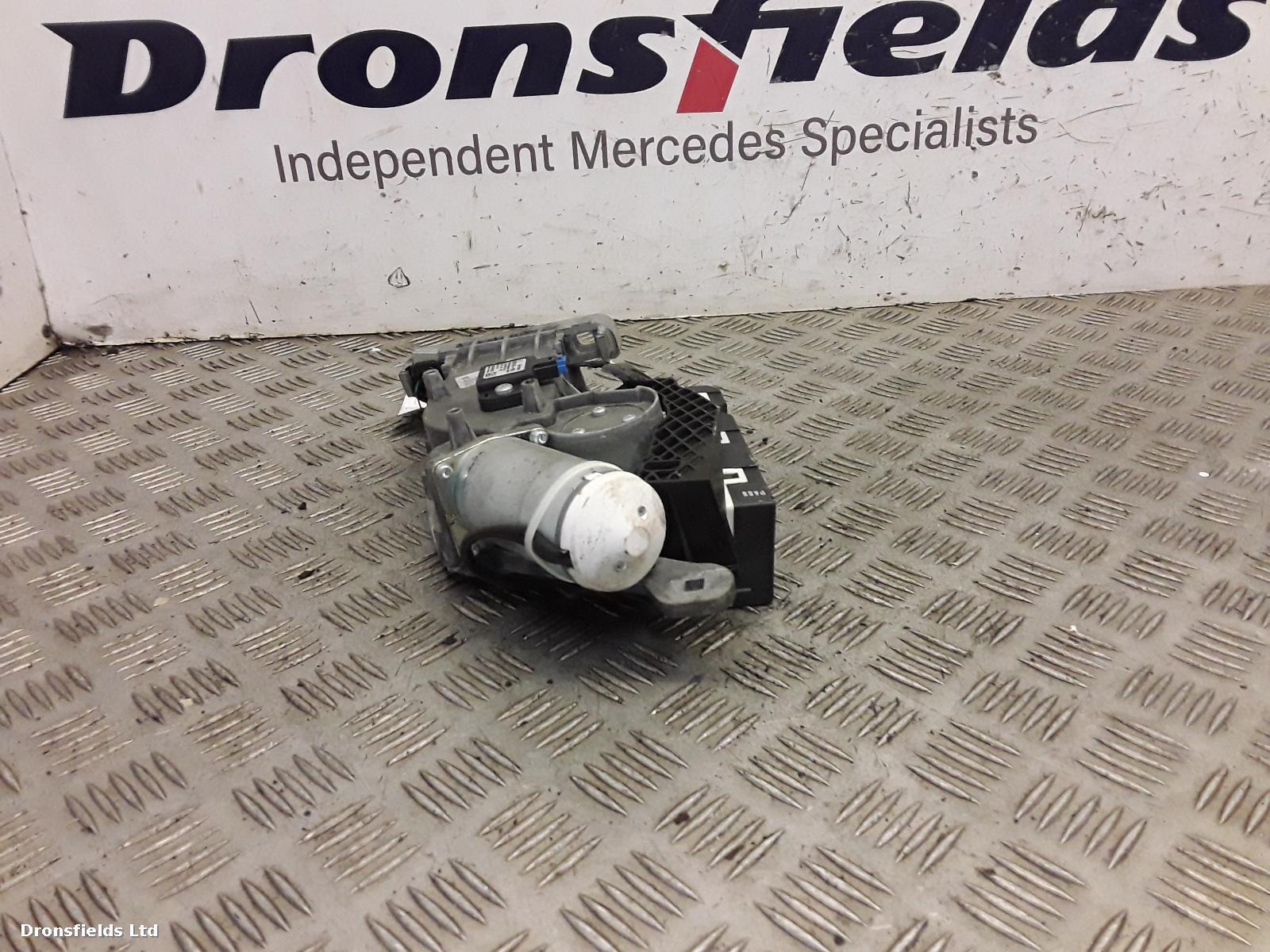 View Auto part Bootlid/Tailgate Power Lift Motor Mercedes E Class 2015
