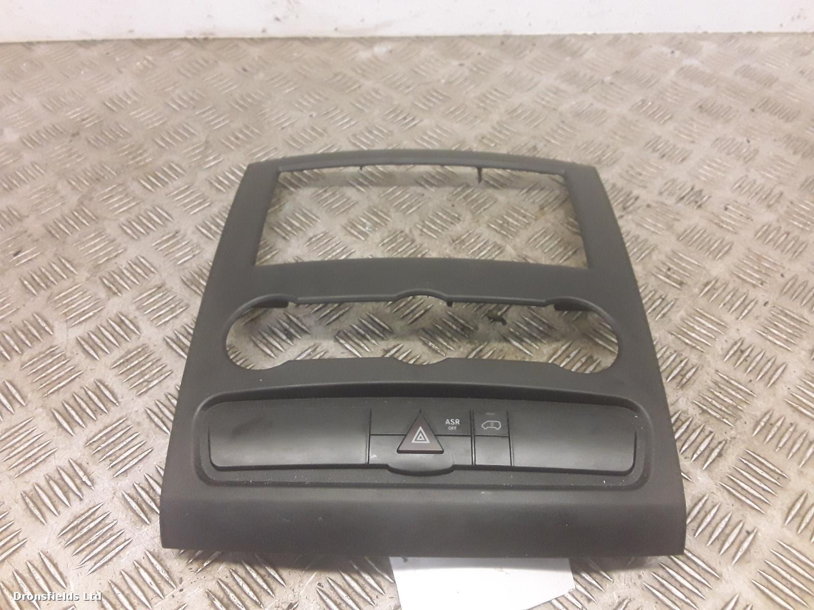 View Auto part Flasher/Hazard Relay Mercedes Sprinter 2017