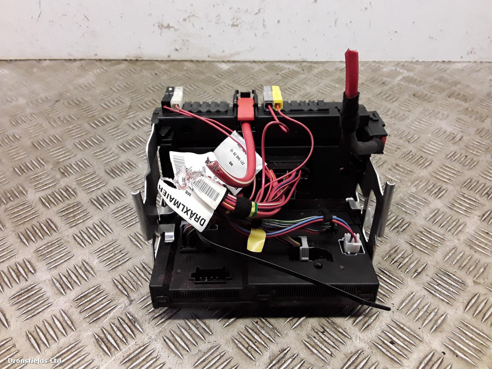 View Auto part Fuse Box Mercedes S Class 2007