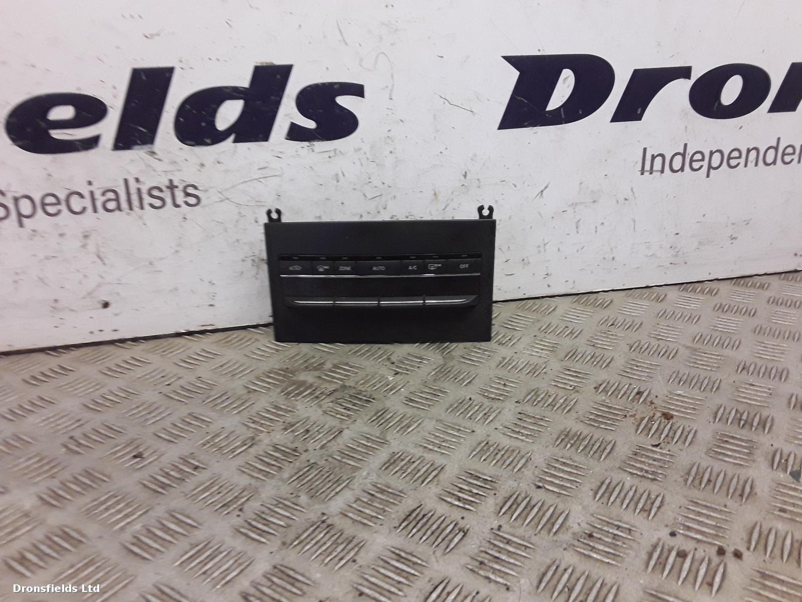 View Auto part Heater/AC Controller Mercedes E Class 2009