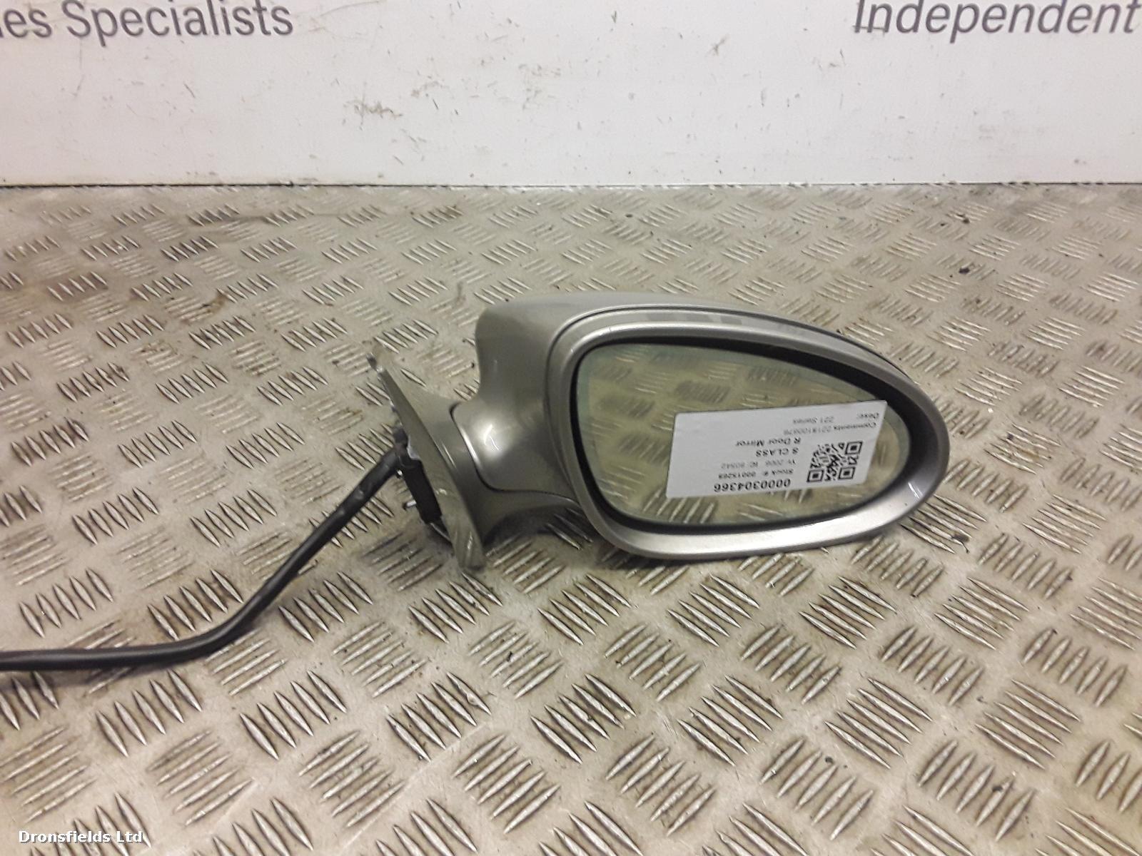 View Auto part R Door Mirror Mercedes S Class 2006