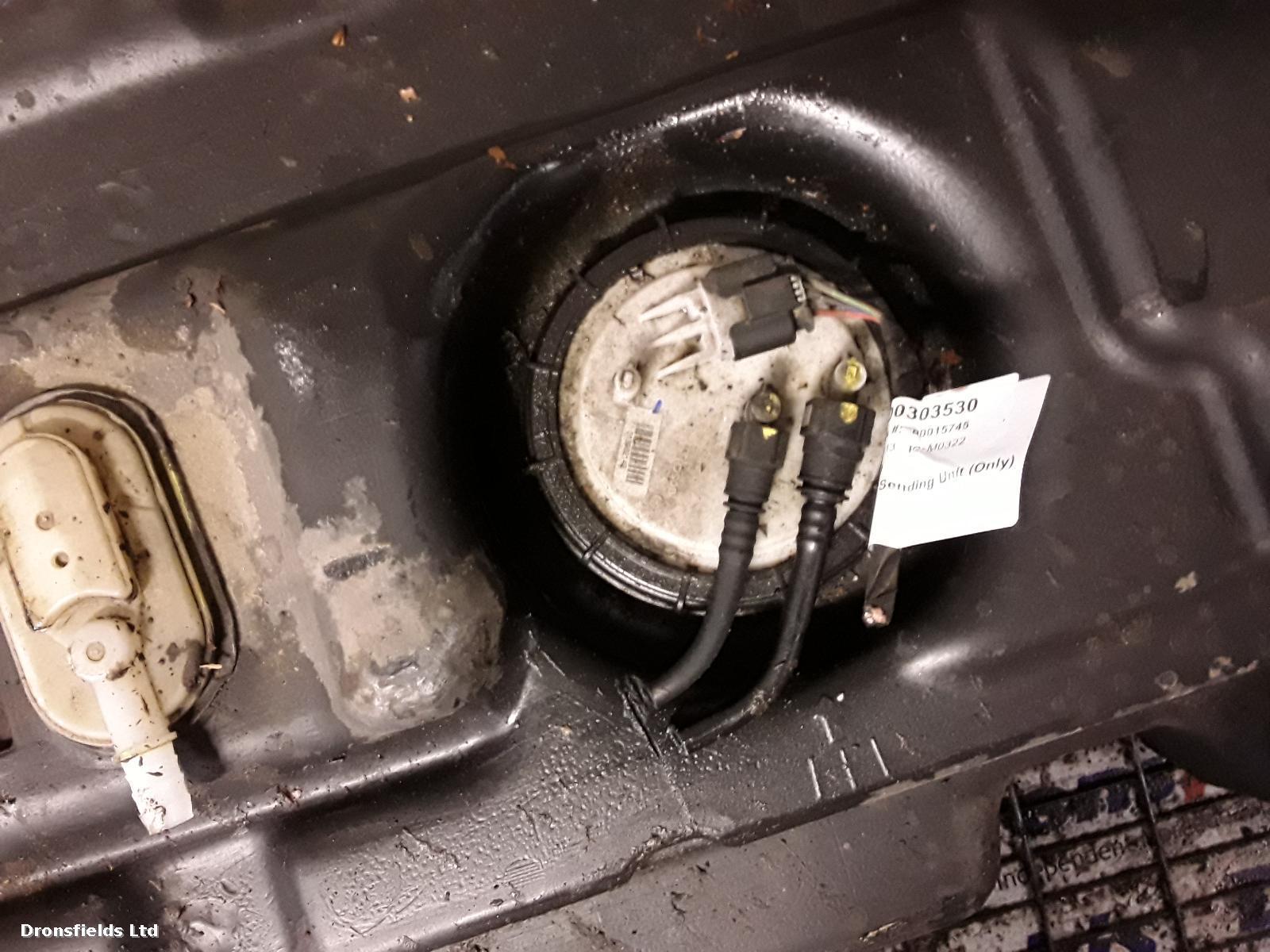 View Auto part Fuel Sending Unit Mercedes Vito 2013