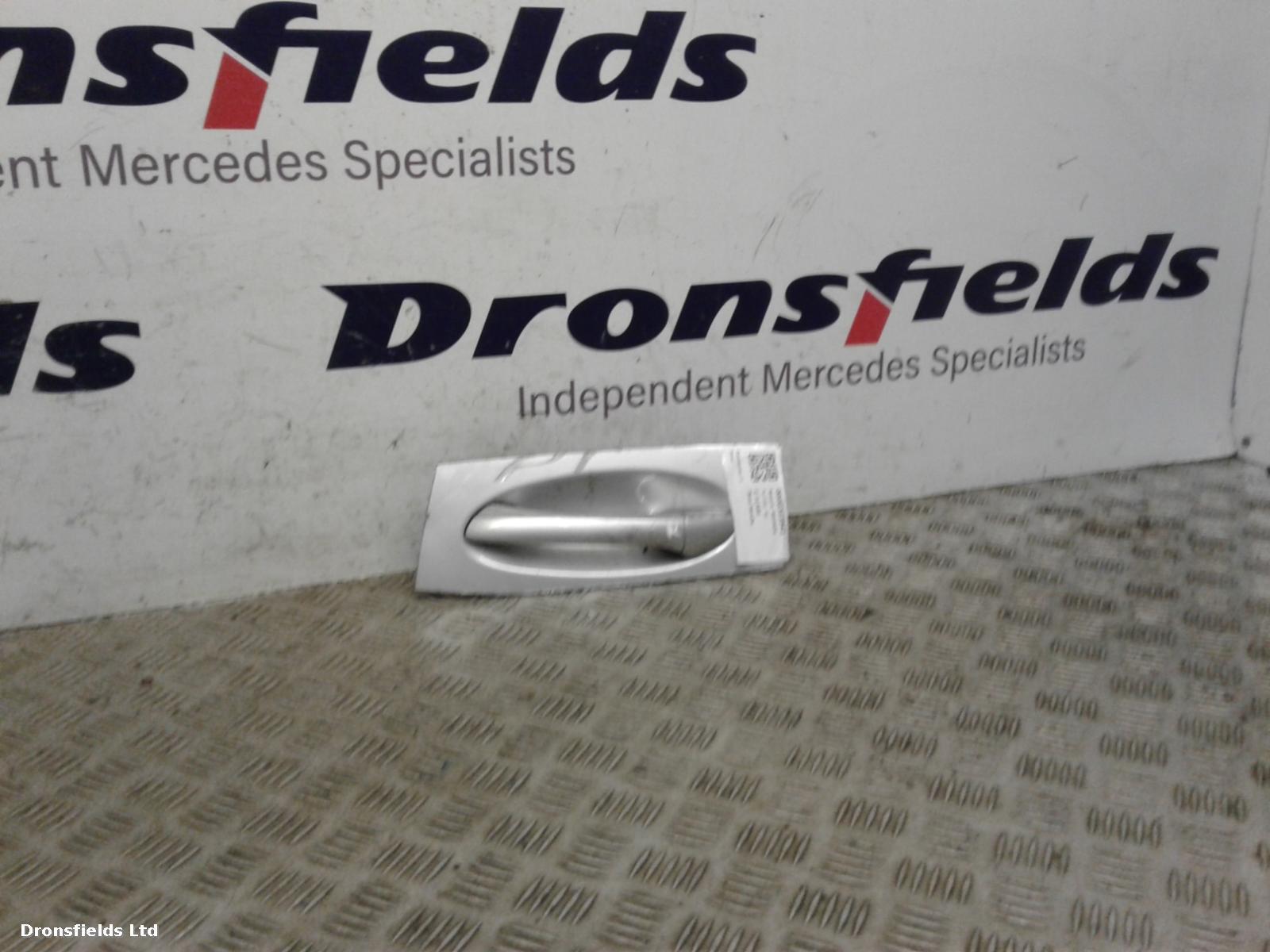 View Auto part Door Handle Mercedes E Class 2008