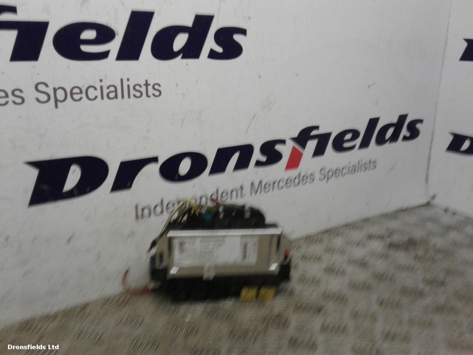 View Auto part Fuse Box Mercedes S Class 2003