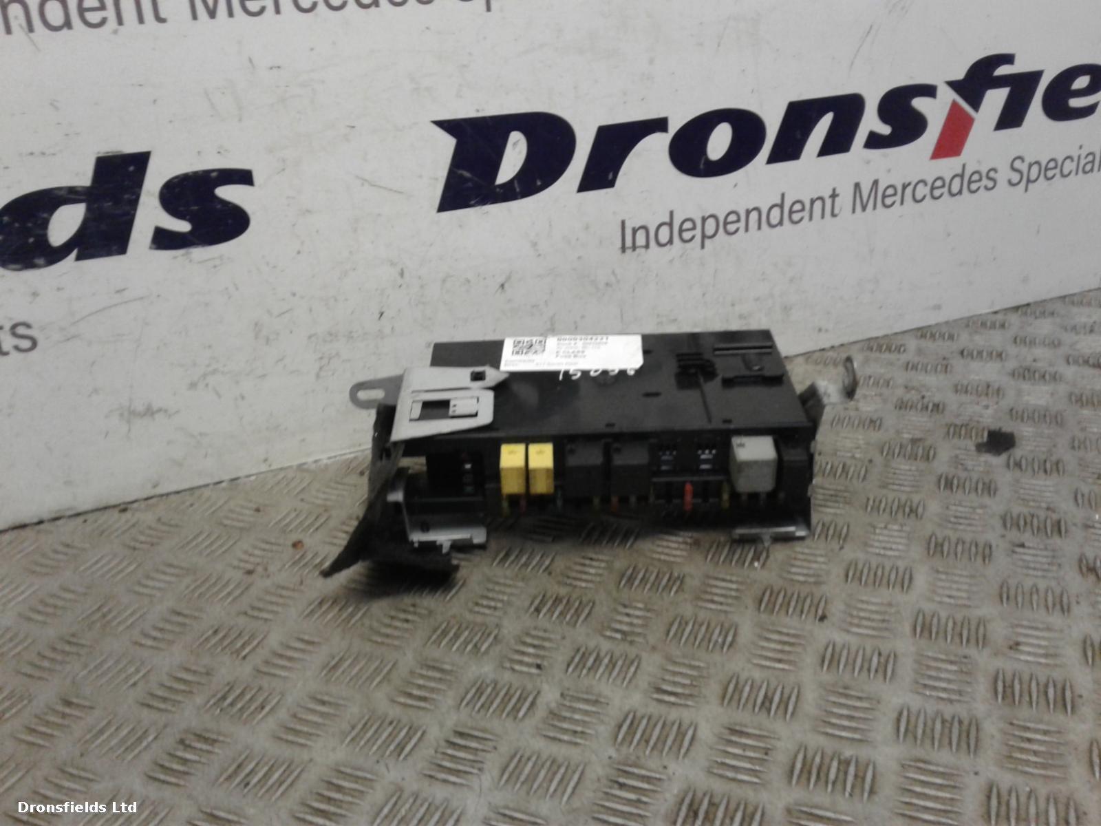 View Auto part Fuse Box Mercedes E Class 2003