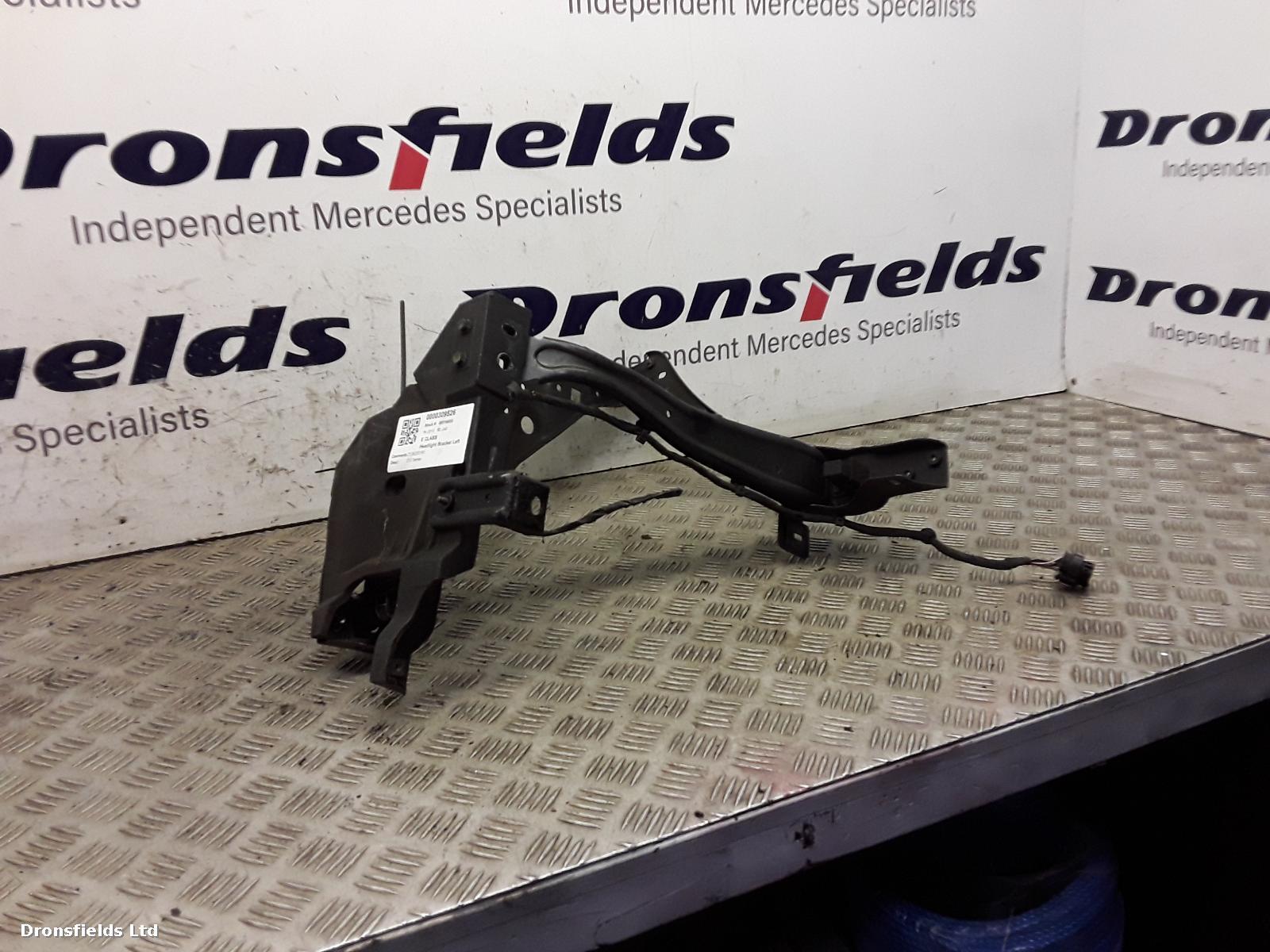 View Auto part Headlight Bracket Left Mercedes E Class 2013