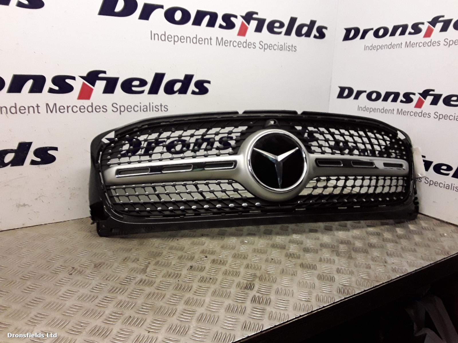 View Auto part Grille Mercedes M Class 2019