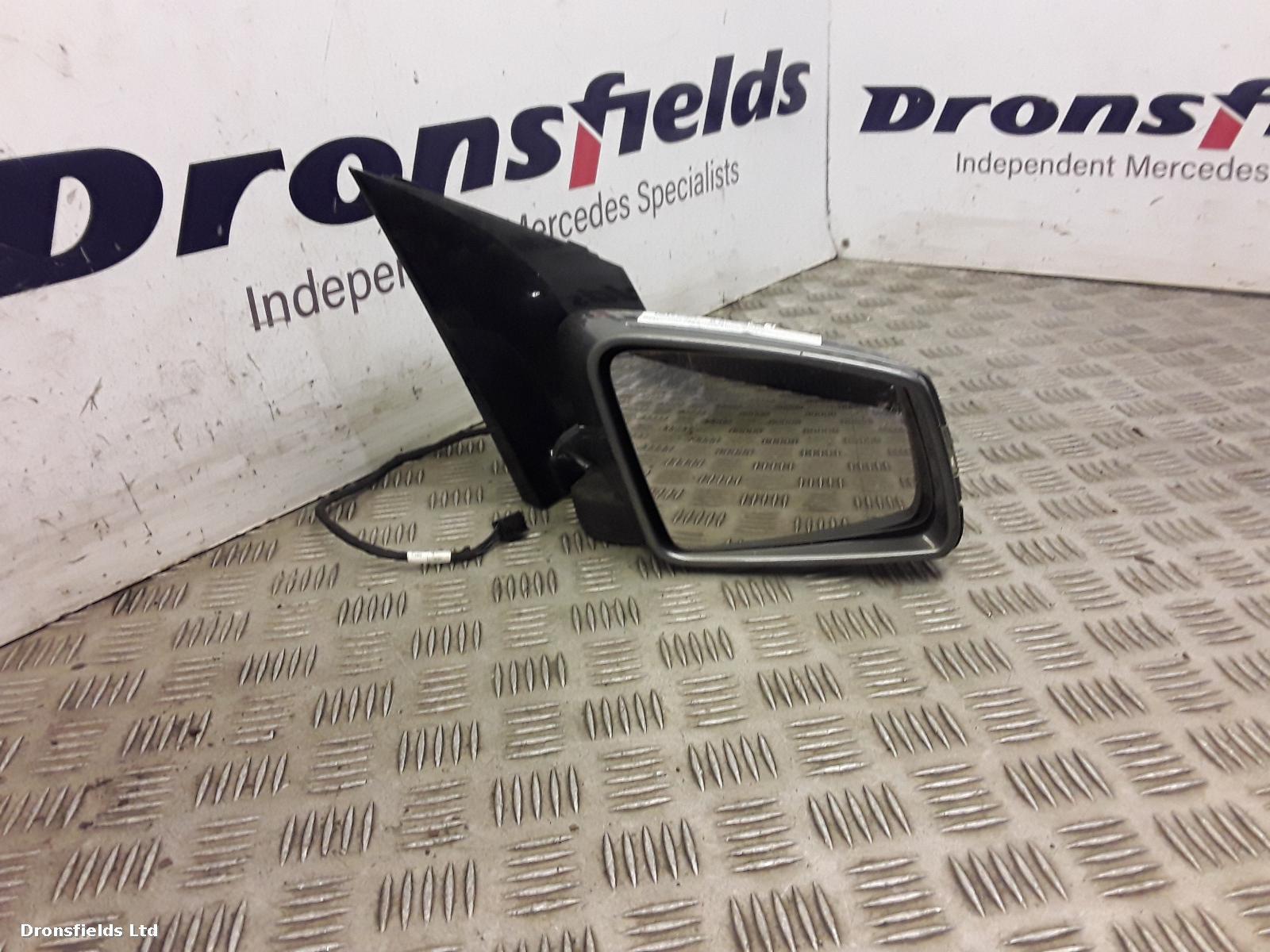 View Auto part R Door Mirror Mercedes B Class 2013