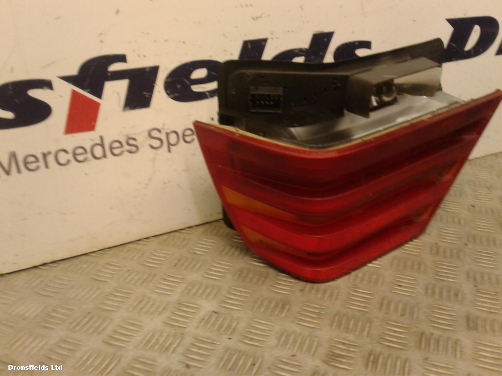 View Auto part R Taillight Mercedes S Class 1995