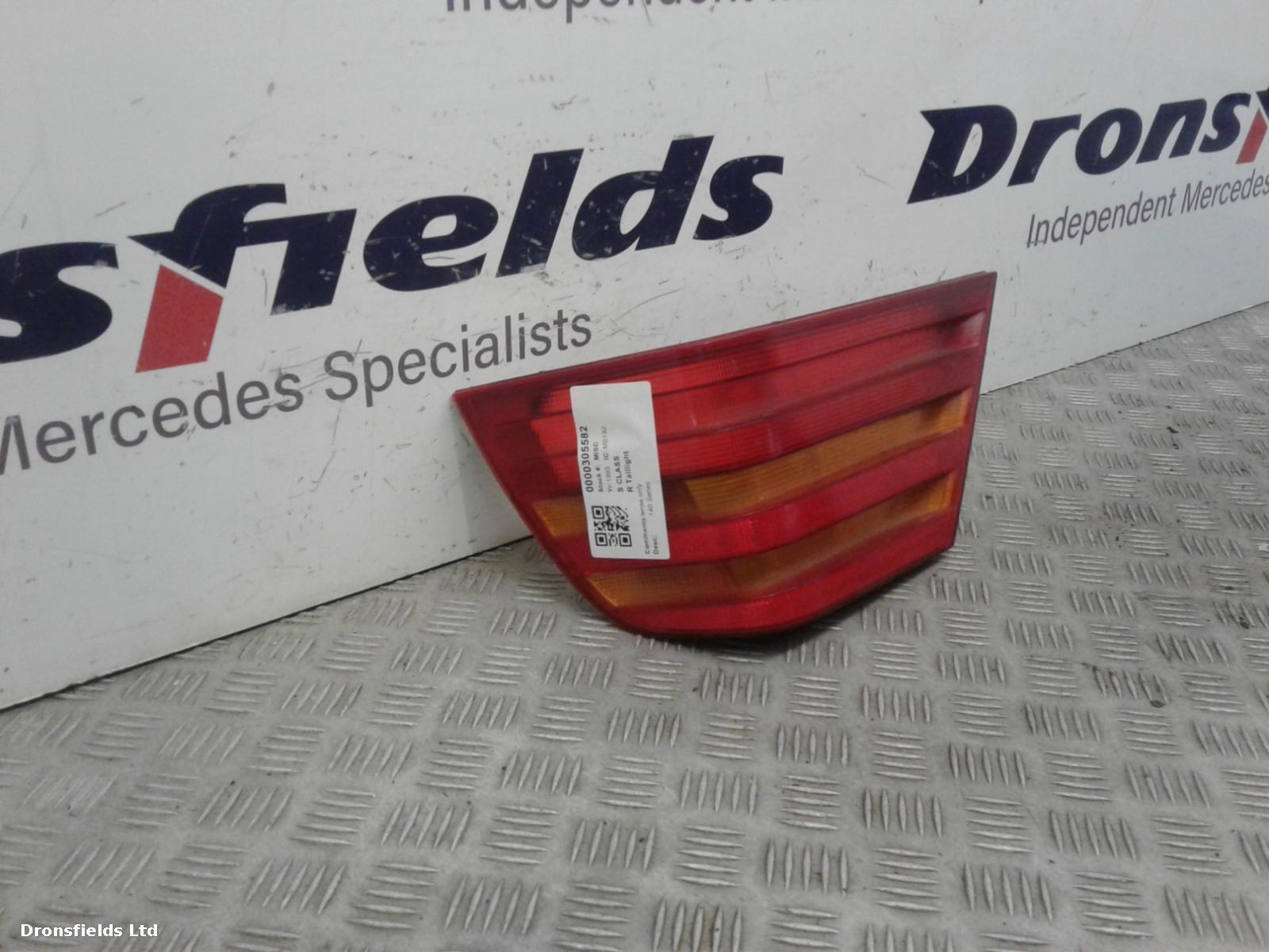 View Auto part R Taillight Mercedes S Class 1995