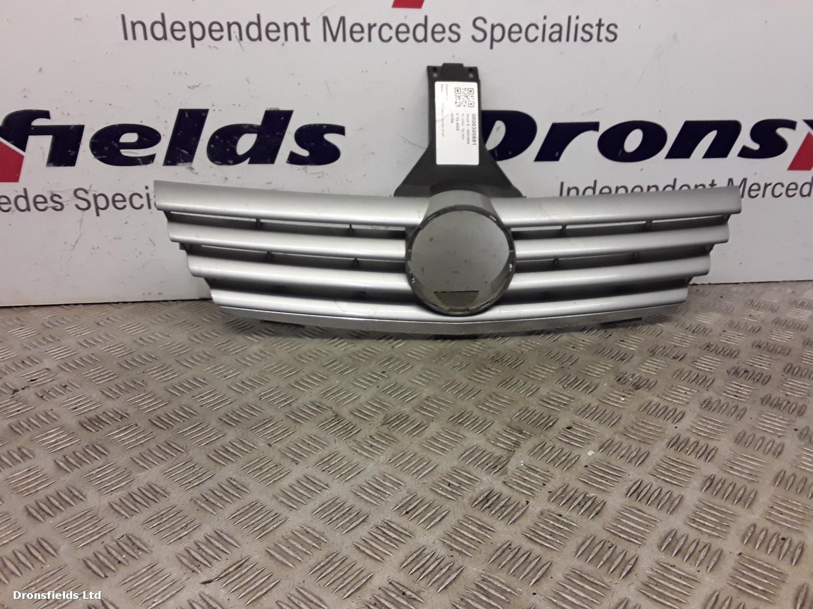 View Auto part Grille Mercedes C Class 2006