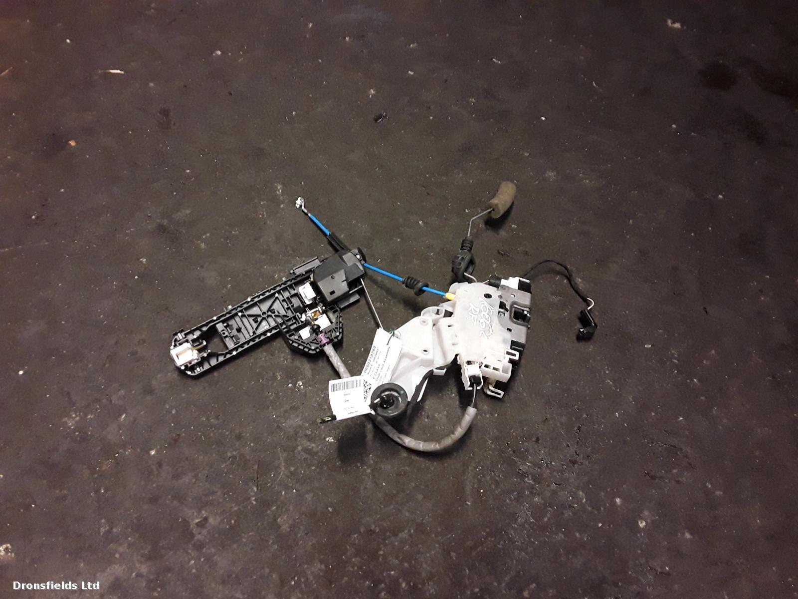 View Auto part Door Lock Assembly Mercedes E Class 2010