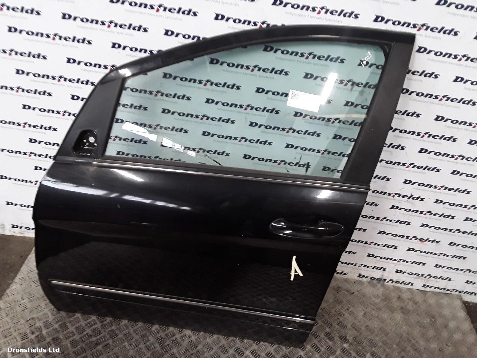 View Auto part L Front Door Mercedes B Class 2009