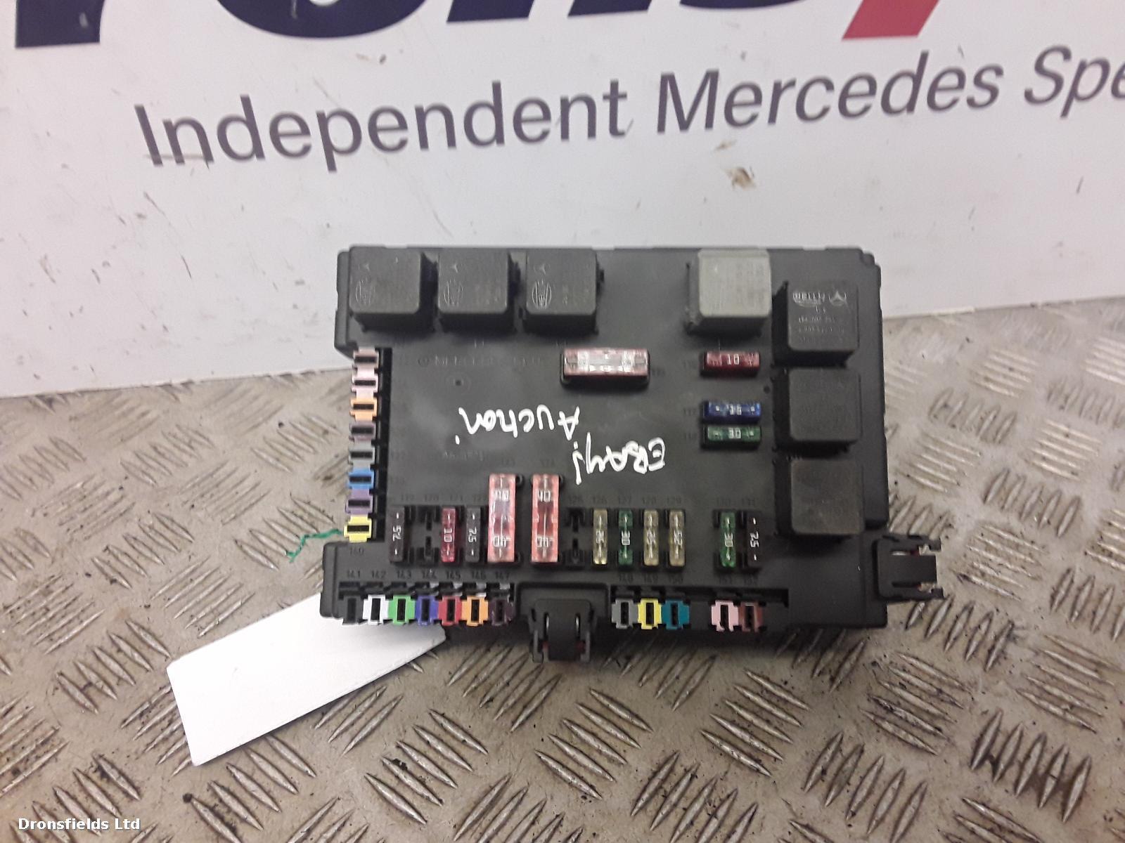 View Auto part Fuse Box Mercedes S Class 2006
