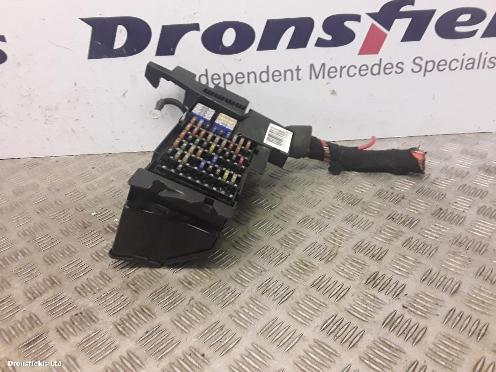 View Auto part Fuse Box Mercedes A Class 2010