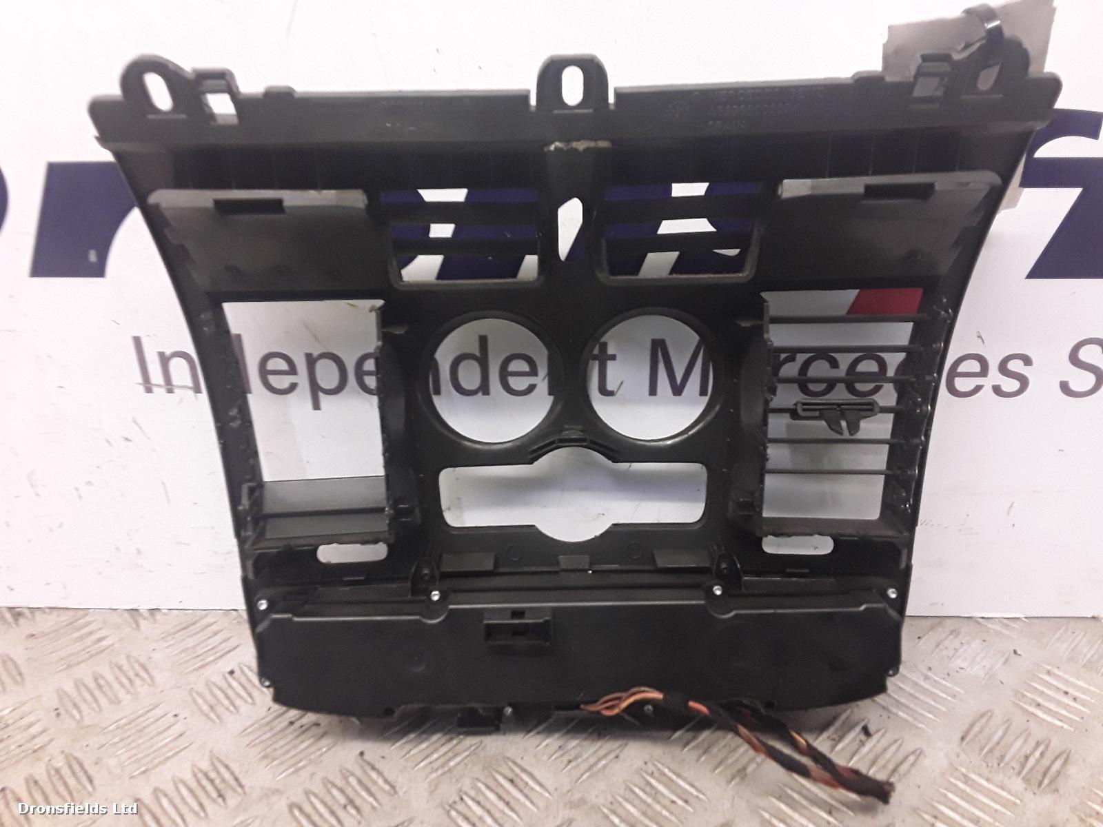 View Auto part Hazard Switch Mercedes Vito 2006