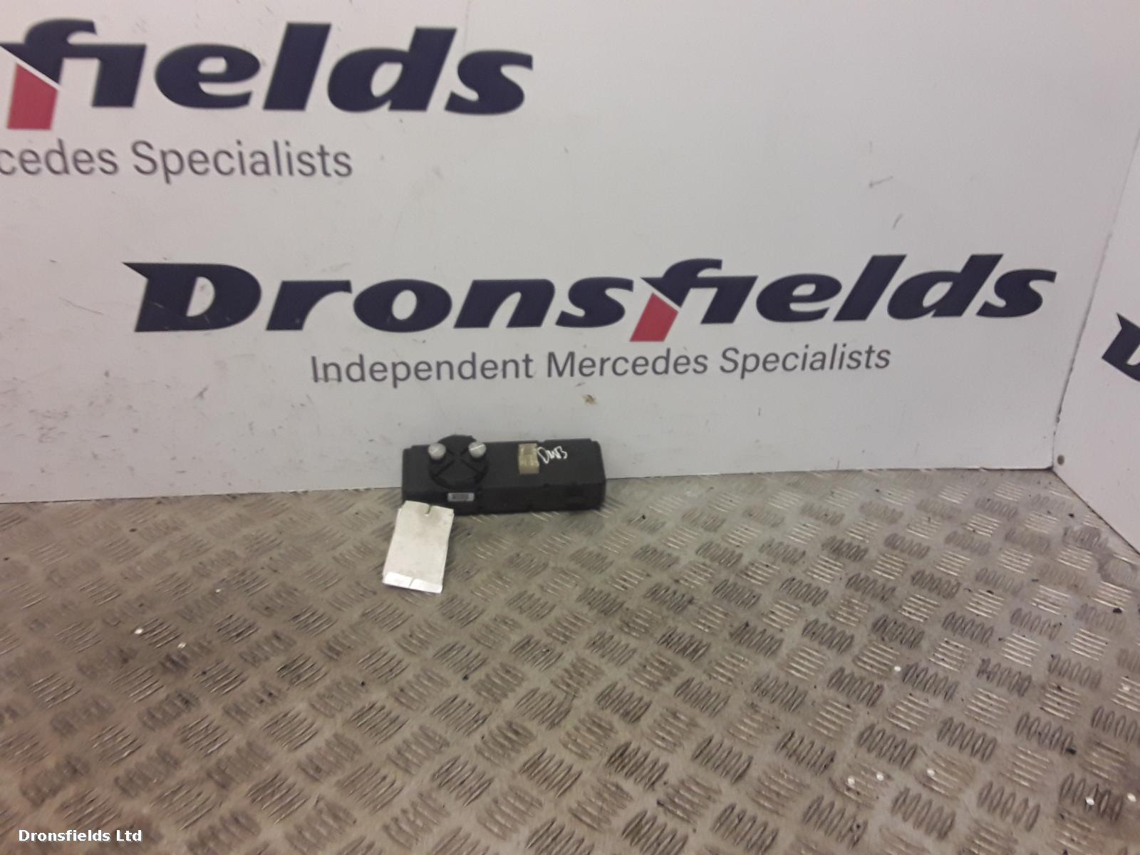 View Auto part Heater/AC Controller Mercedes E Class 2000