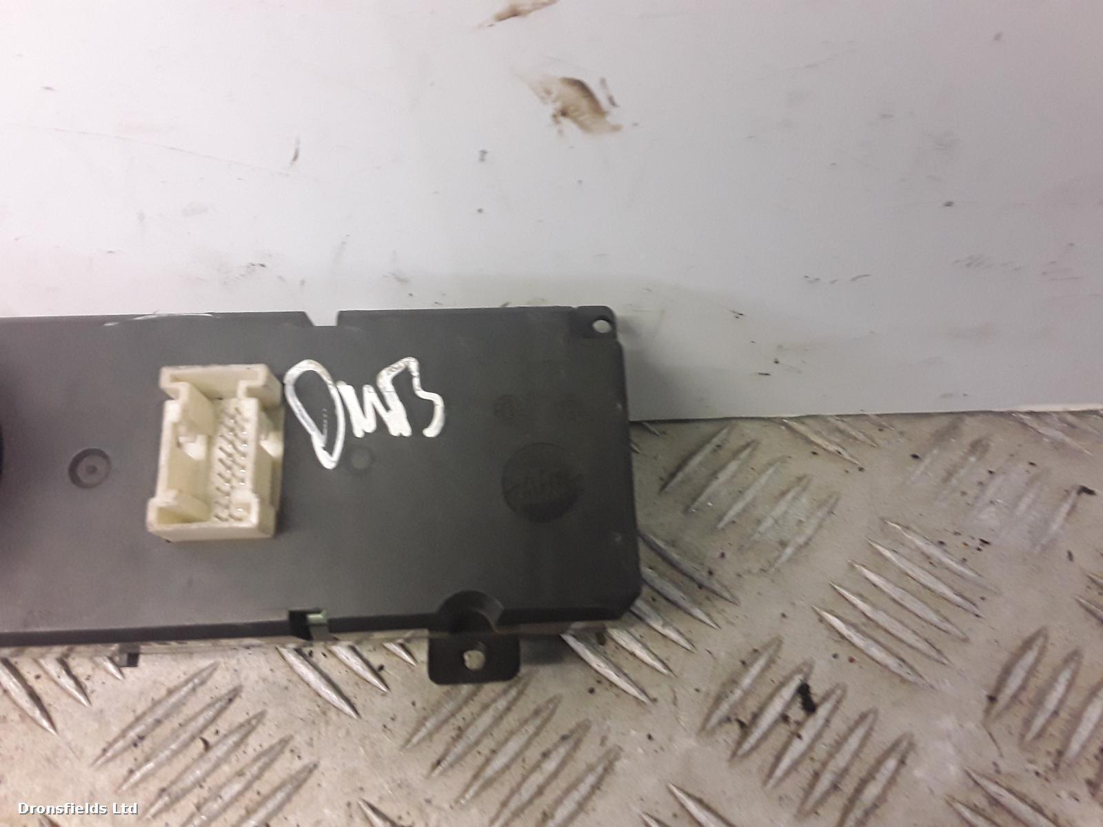 View Auto part Heater/AC Controller Mercedes E Class 2000