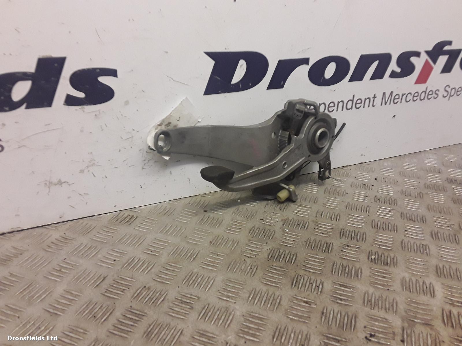 View Auto part Handbrake Lever/Button/Assembly Mercedes S Class 2000
