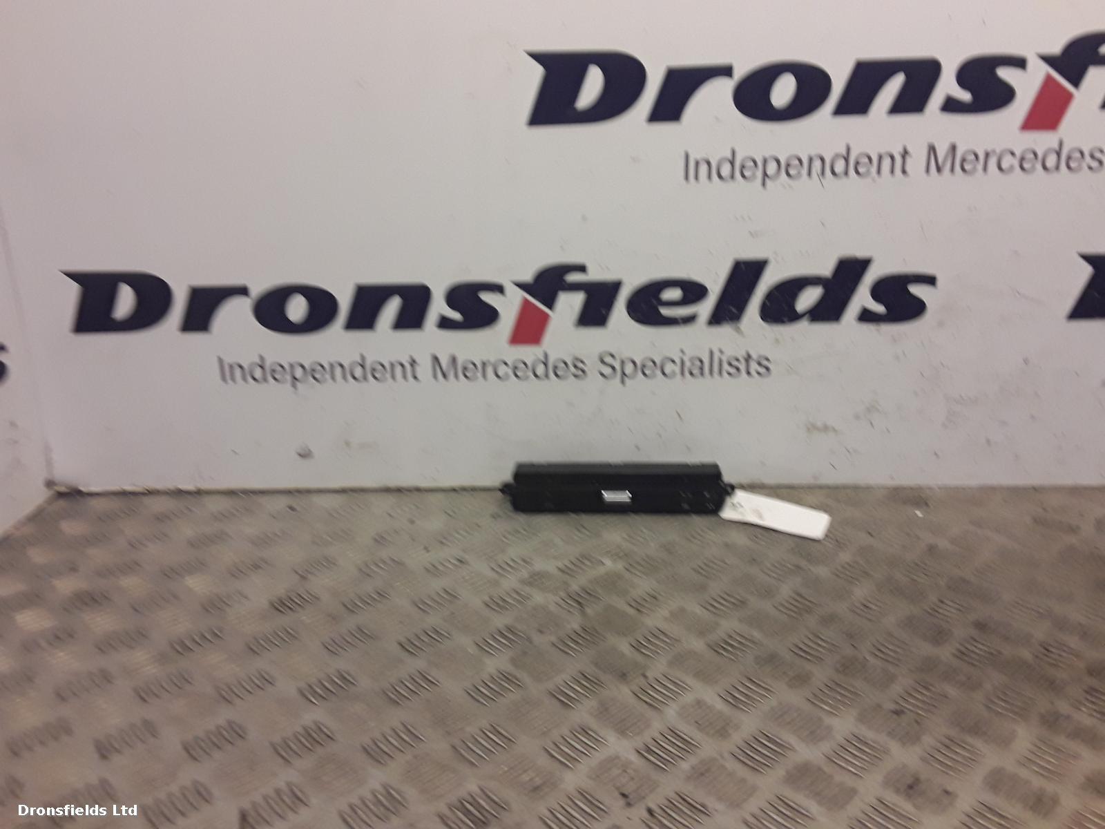 View Auto part Misc Switch Mercedes Sprinter 2018