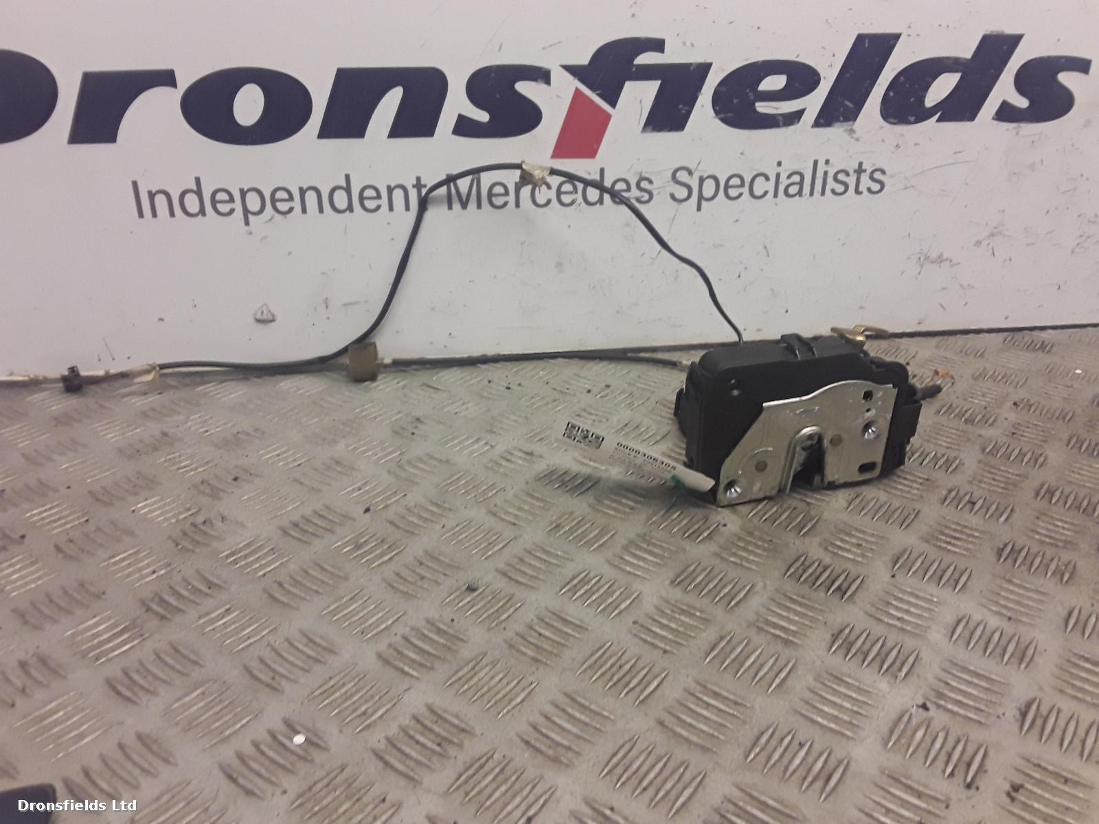 View Auto part Door Lock Assembly Mercedes C Class 2003