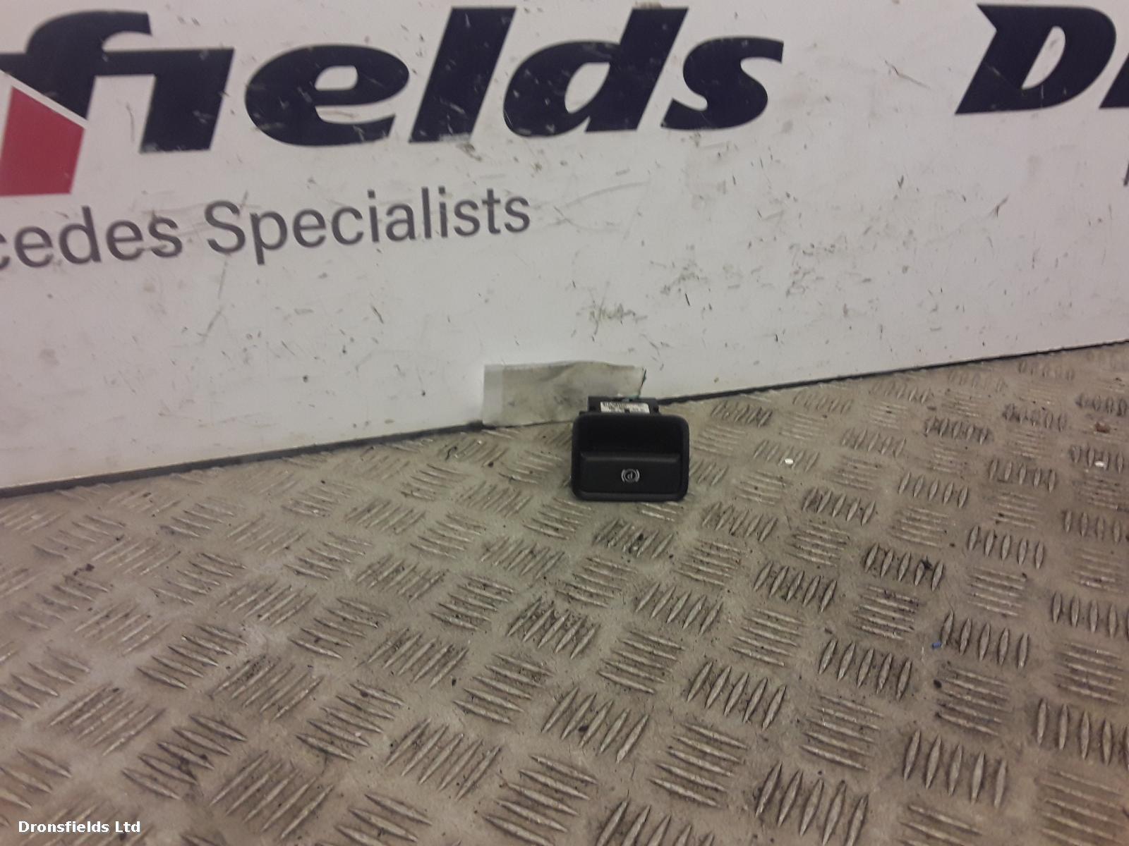 View Auto part Misc Switch Mercedes Gla Class 2015