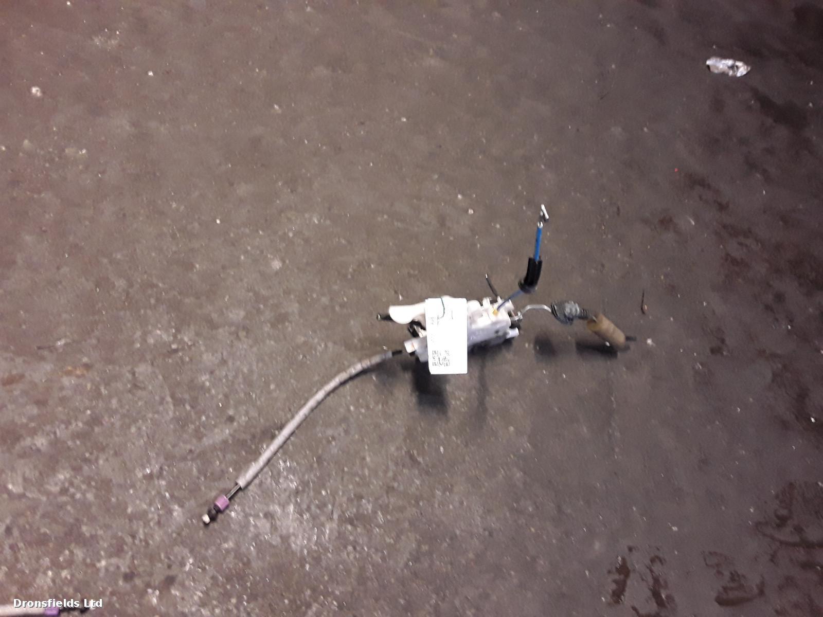 View Auto part Door Lock Assembly Mercedes E Class 2010
