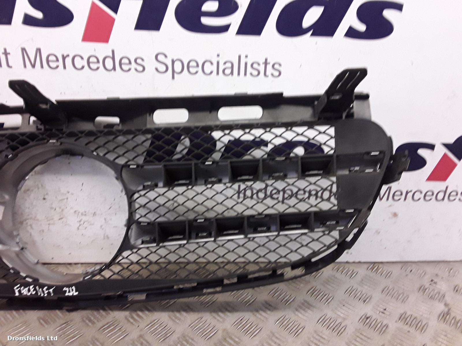 View Auto part Grille Mercedes E Class 2014