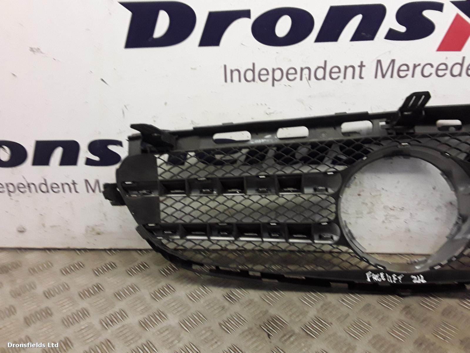 View Auto part Grille Mercedes E Class 2014