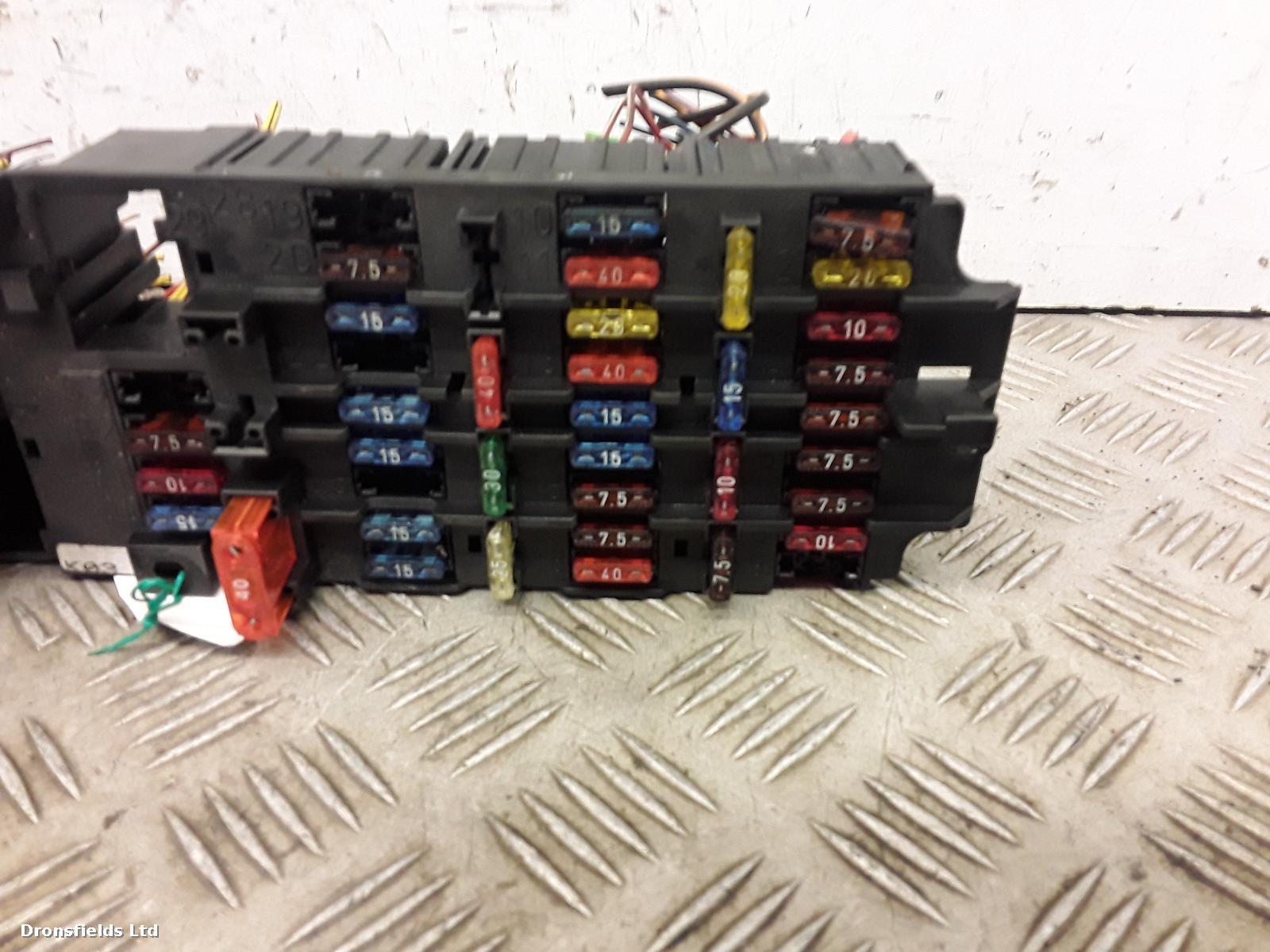 View Auto part Fuse Box Mercedes C Class 1995