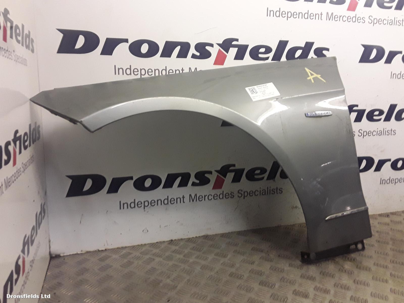 View Auto part L Wing Mercedes E Class 2010