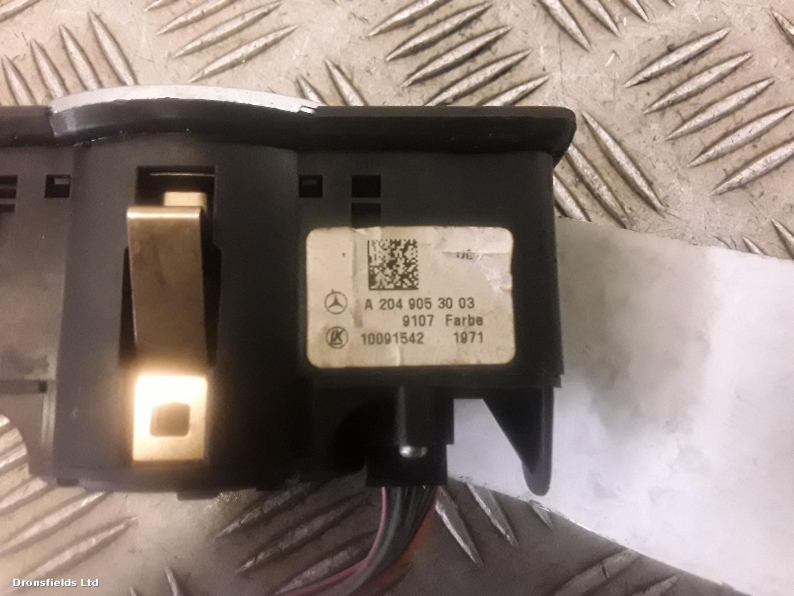 View Auto part Headlight Switch Mercedes C Class 2011