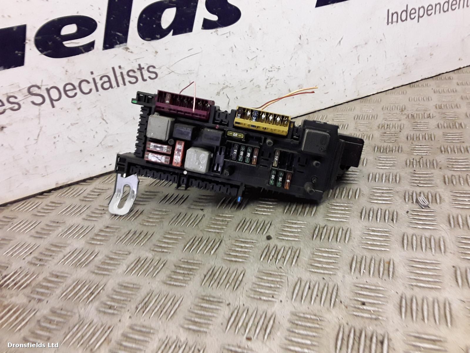 View Auto part Fuse Box Mercedes C Class 2012