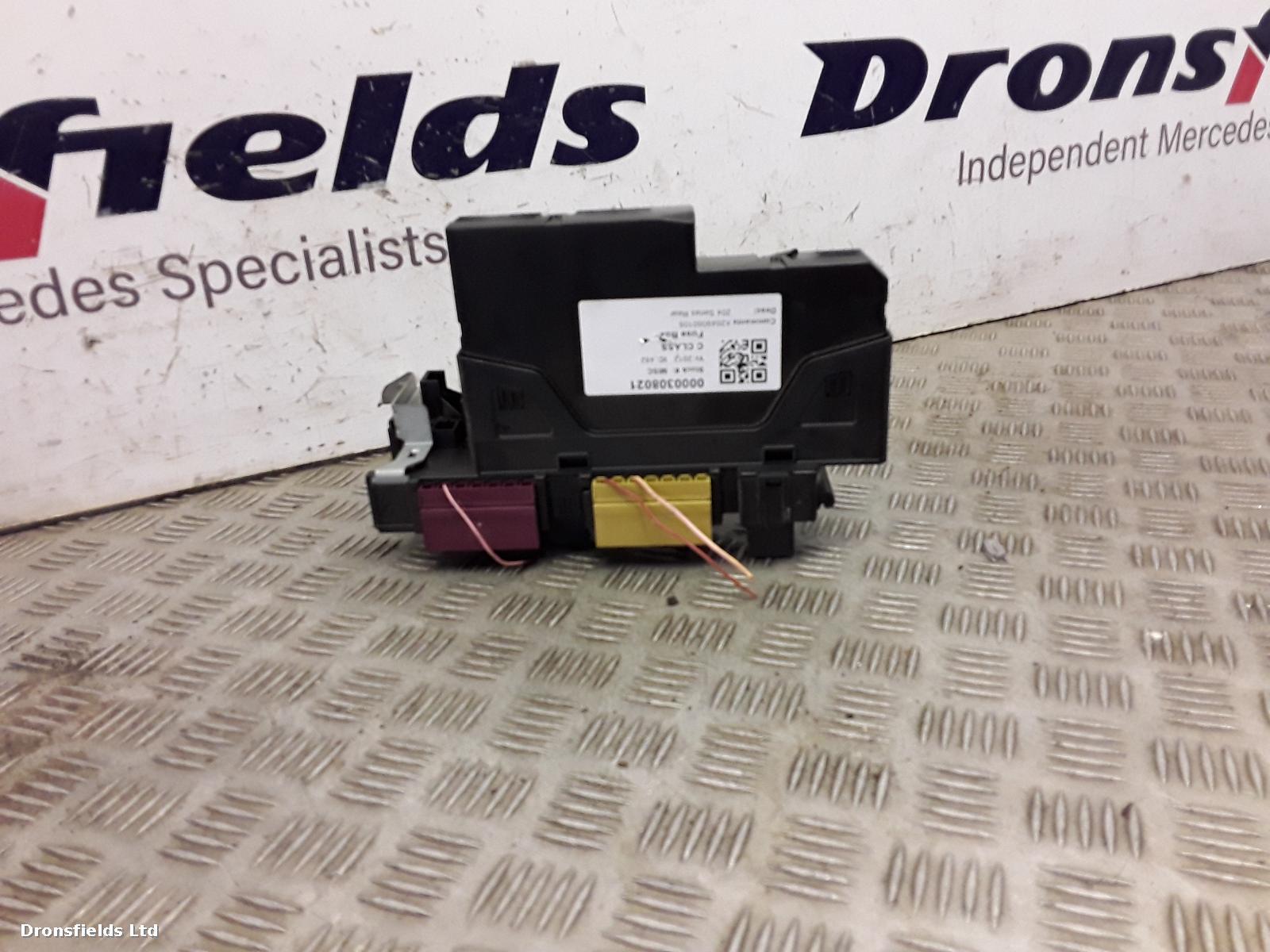View Auto part Fuse Box Mercedes C Class 2012