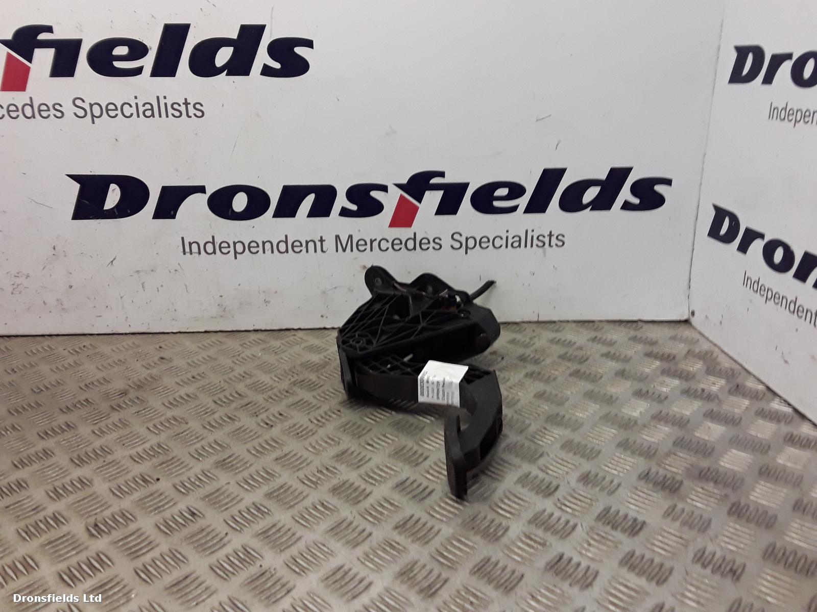 View Auto part Clutch Pedal Mercedes Sprinter 2020