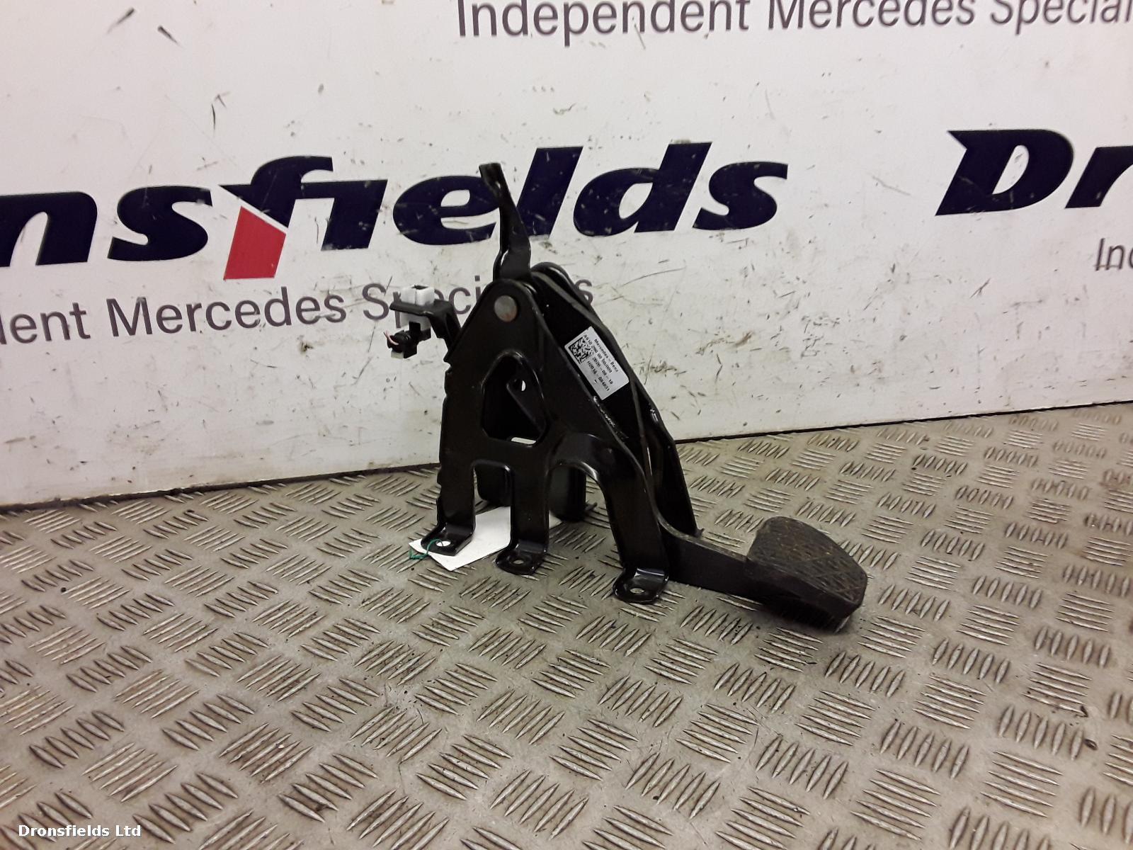 View Auto part Brake Pedal Mercedes Sprinter 2020
