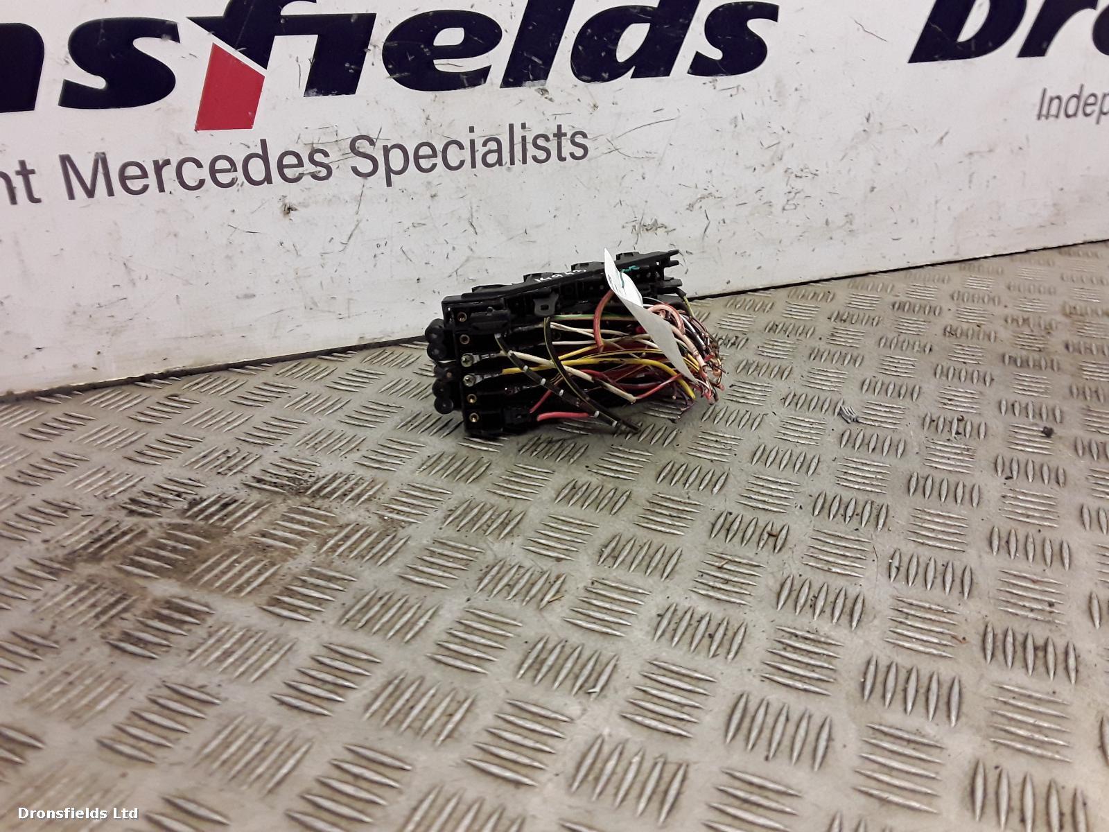 View Auto part Fuse Box Mercedes E Class 1996