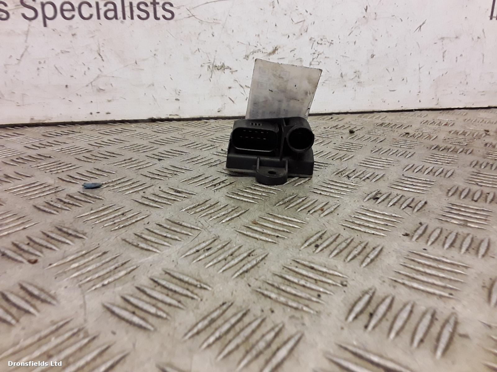 View Auto part Misc. Relay Mercedes Sprinter 2015
