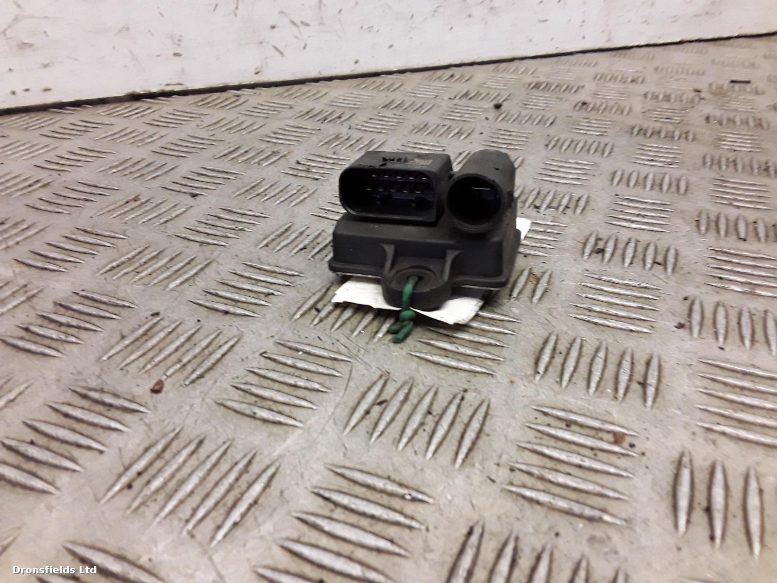 View Auto part Misc. Relay Mercedes Sprinter 2009