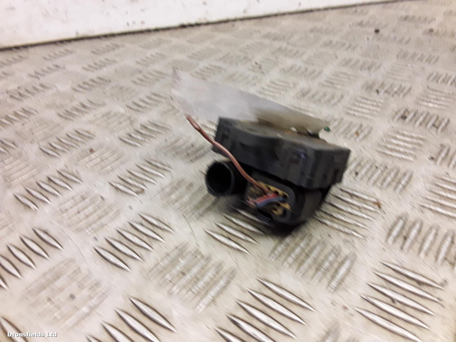 View Auto part Misc. Relay Mercedes C Class 2010
