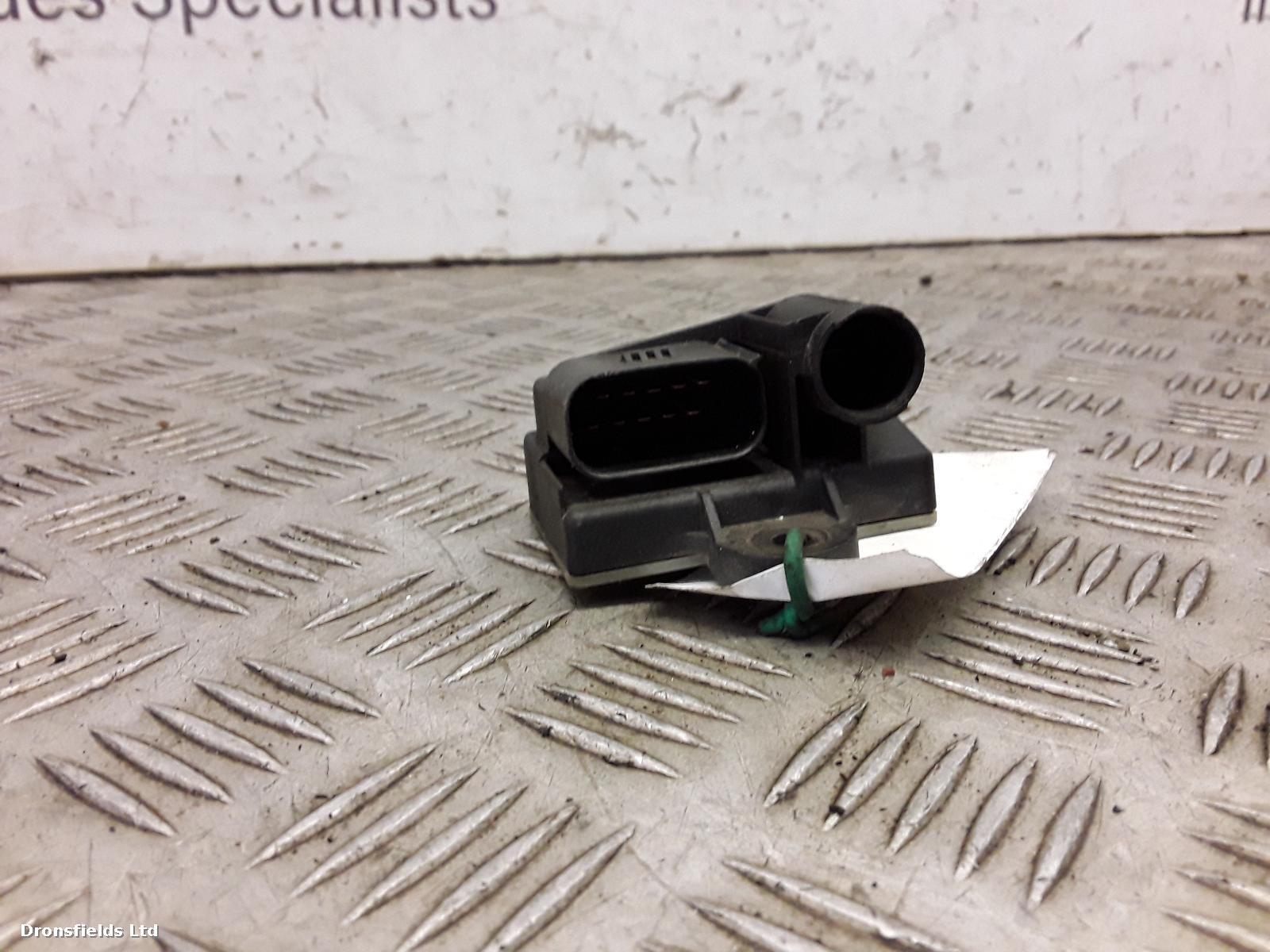 View Auto part Misc. Relay Mercedes Sprinter 2015