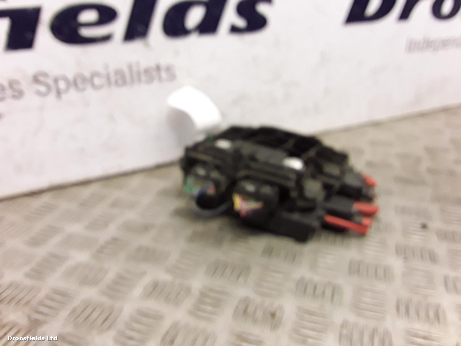 View Auto part Fuse Box Mercedes Sprinter 2019