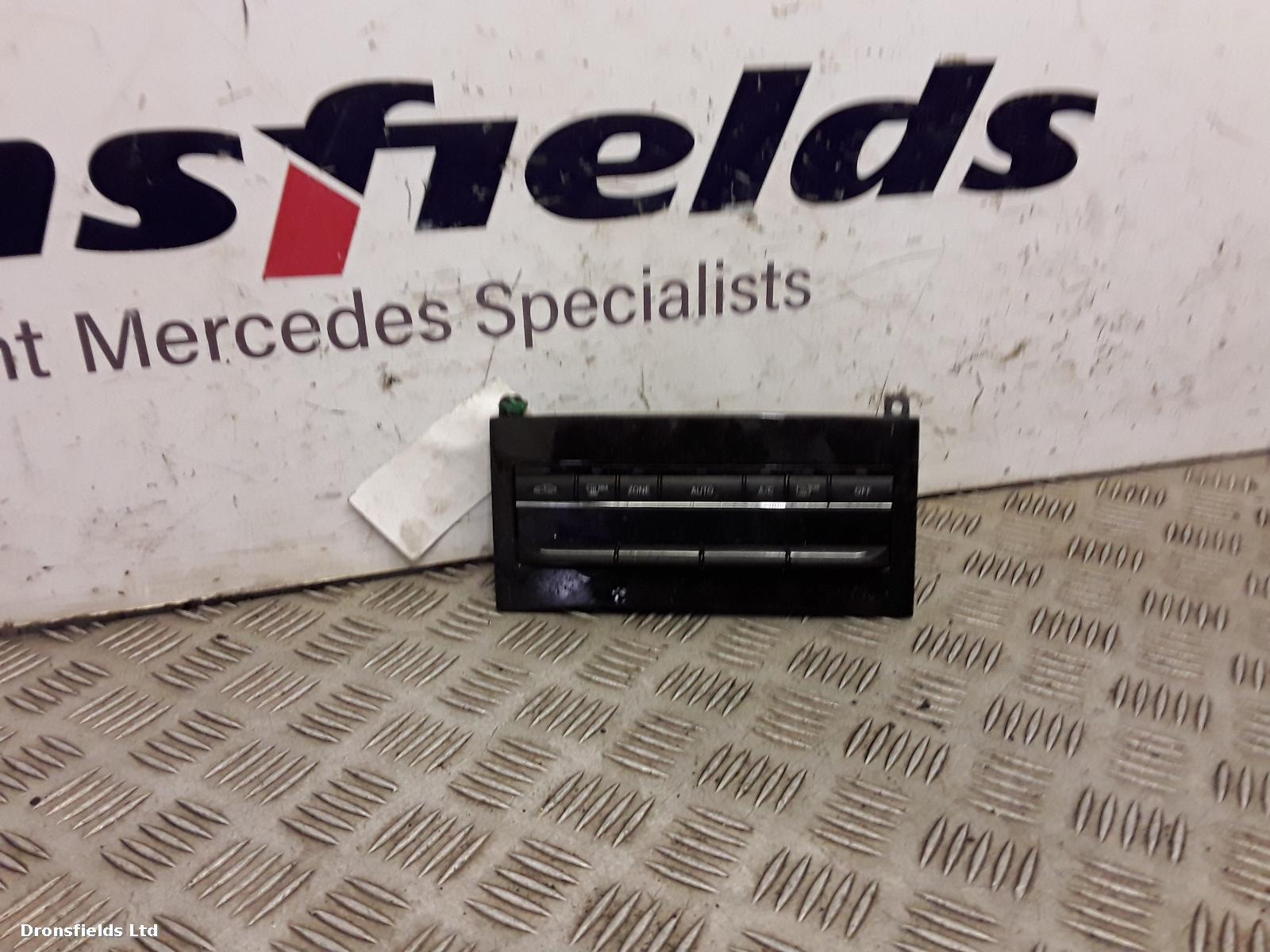 View Auto part Heater/AC Controller Mercedes E Class 2012